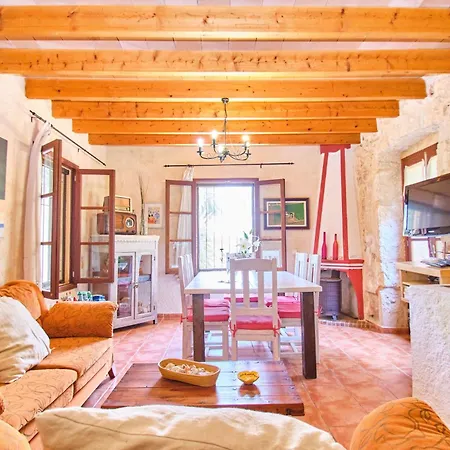 Mallorquinische Mit Garten Und Pool Sa Pobla
